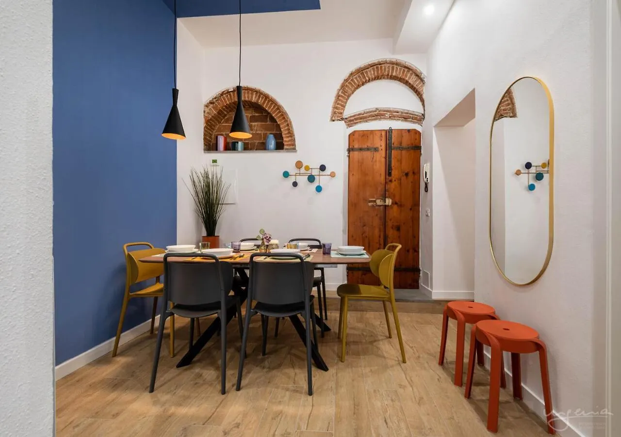 The Urban Blue, Superior Apartment Near Lungarni Pisa 0*,