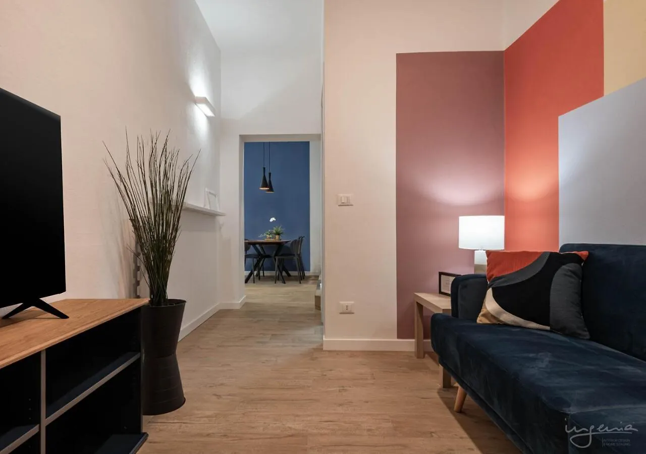 The Urban Blue, Superior Apartment Near Lungarni Pisa