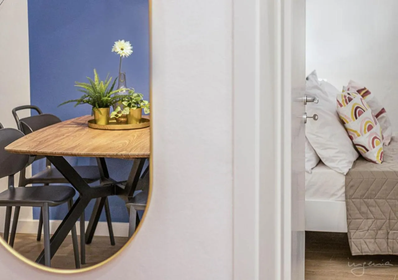 The Urban Blue, Superior Apartment Near Lungarni Pisa